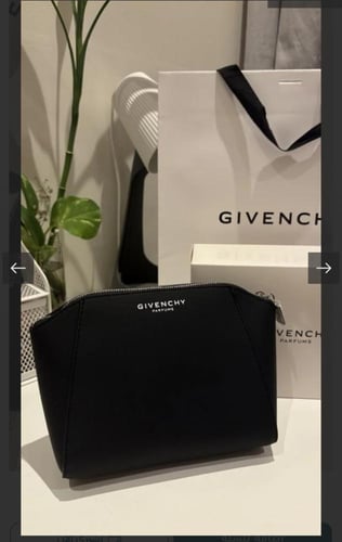 شنطة چفنشي شامل البوكس والكيس ( يوجد بداخلها هدايا...