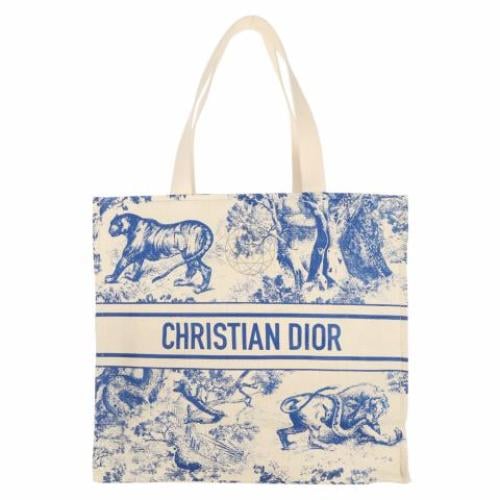 شنطه كريستان ديور كبيرة