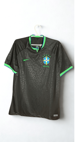تيشيرت منتخب البرازيل اصدار خاص