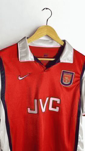 تيشيرت ارسنال الكلاسيكي الاساسي موسم 1998/99