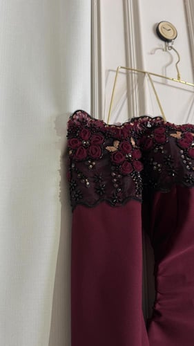 فستان ميد لونين