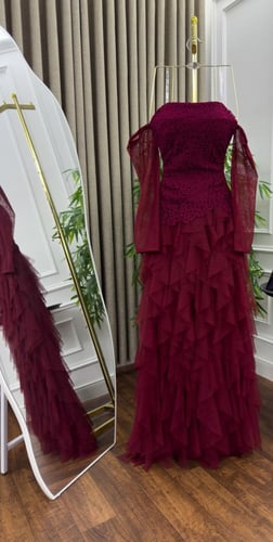 فستان سهره فخم لون عنابي