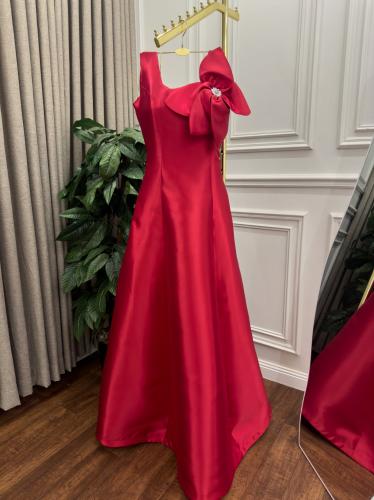 فستان سهره طويل لون احمر