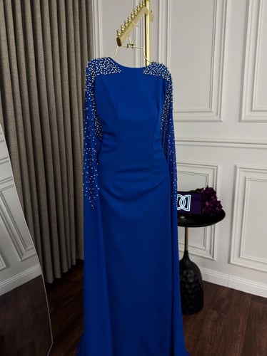 فستان سهرة فخم لون اسود