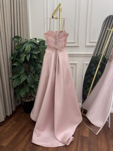 فستان سهره راقي لون زهري