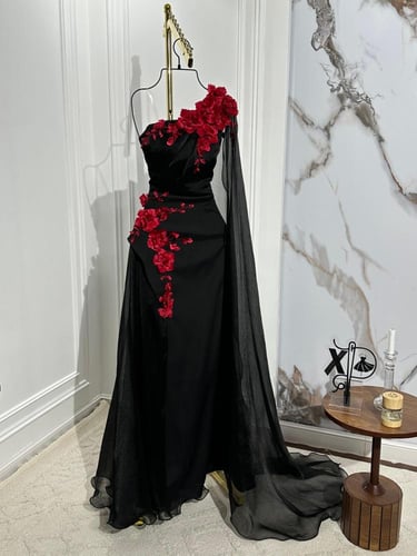 فستان سهرة راقي فخم لون اسود مورد