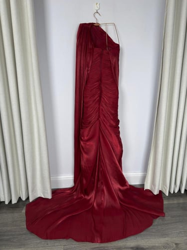 فستان كرنكل عودي