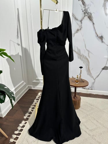 فستان سهرة ورود لون اسود