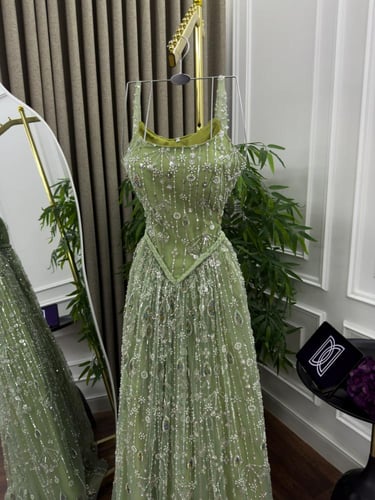 فستان سهره راقي لون اخصر