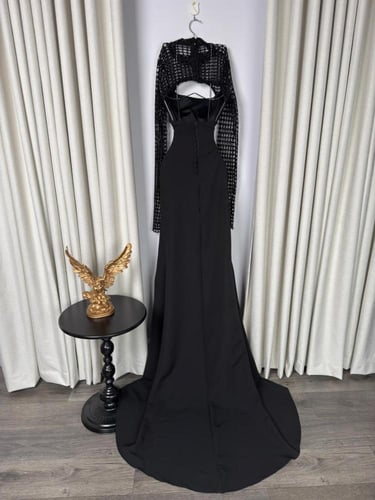 فستان ناعم لون اسود