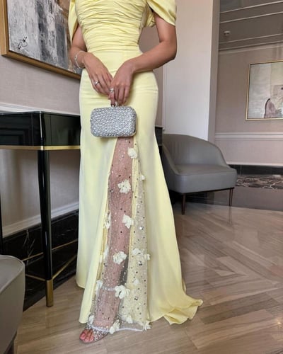 فستان سهرة فخم لون اصفر