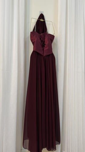 فستان لون برغندي راقي