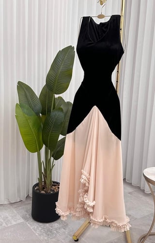 فستان سهره مميز لون اسود