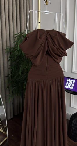 فستان ناعم لون وردي