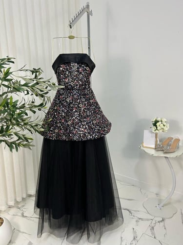 فستان فخم مميز لون اسود