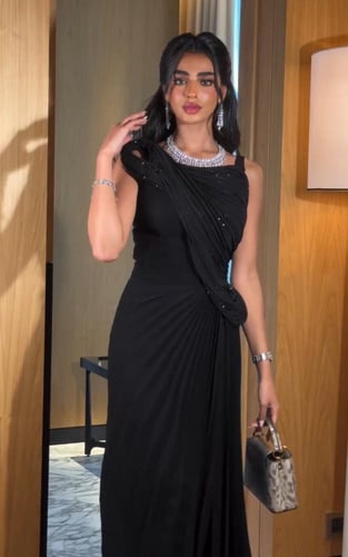 فستان سهرة اسود طويل