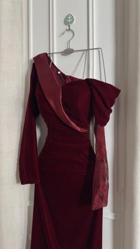 فستان ناعم لون عودي