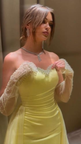 فستان سهرة فخم لون اصفر