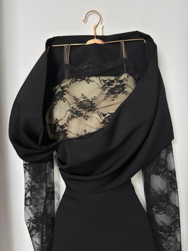 فستان ناعم باربي لون اسود