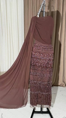 فستان شك فخم لون بني