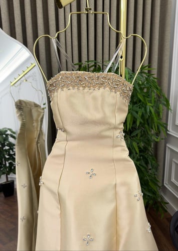 فستان سهره مميز لون البيج