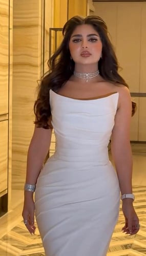 فستان سهره ناعم لون سكري