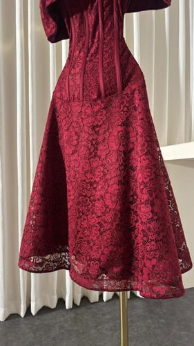 فستان دانتيل لونين