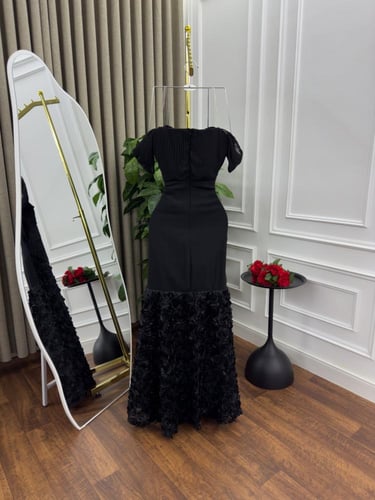 فستان مميز لون اسود