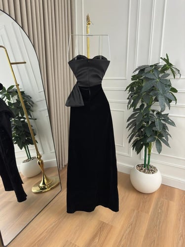 فستان ناعم بلمسة عصرية