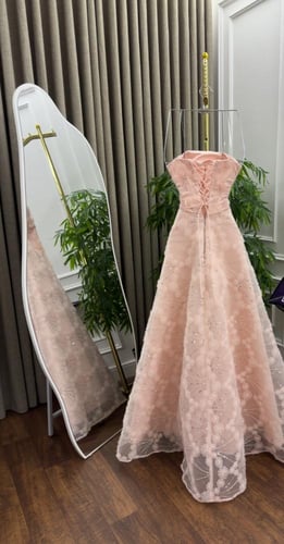 فستان راقي لون وردي