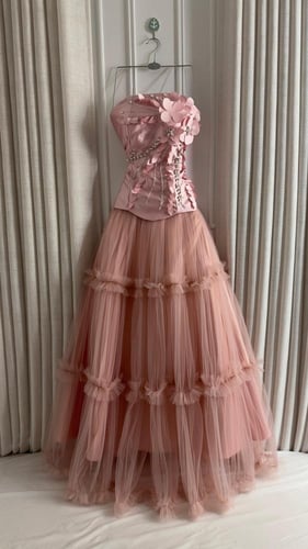 فستان سهره لون وردي فاتح