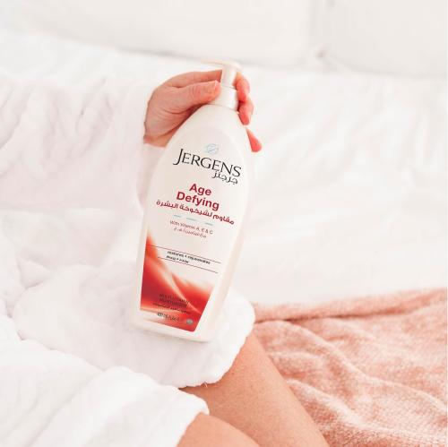 لوشن مرطب مقاوم لشيخوخة البشرة من جرجنز 400 مل