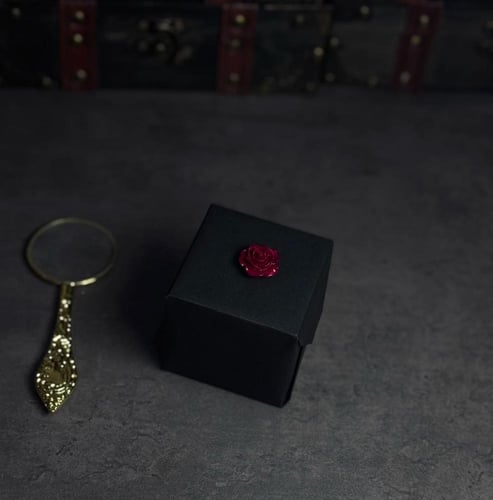 وردة دائمه تعيش لمدة سنة او اكثر