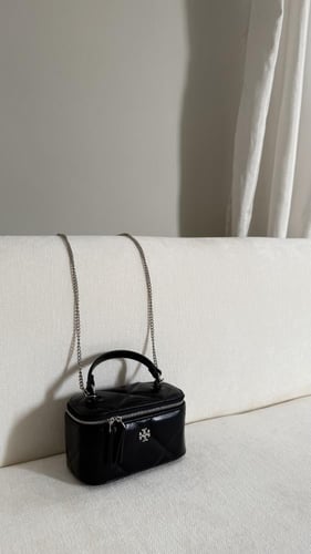 توري بورش - فانيتي اسود فضي