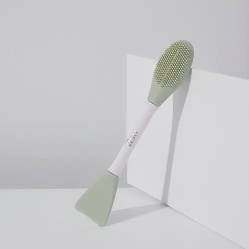 ilso Dual Clean Brush الفرشاه السيليكونيه للتخلص م...