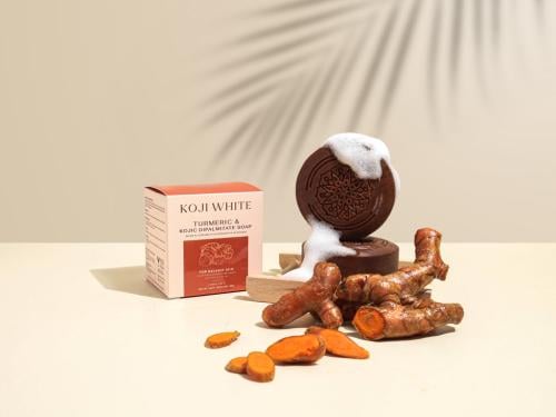 صابونة الكركم والكوجيك أسيد التايلندية (حبتين )