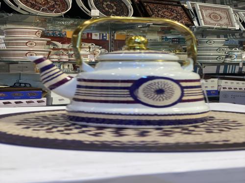ابريق شاي غضار بنقش الحصير لون بنفسجي مقاس ١.٧ لتر