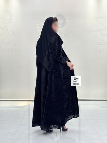 عبايه ميلاف بقماش مخمل مشجر بقصه كلوش