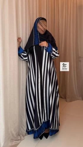 عبايه نوره بقماش حرير صيفي مخطط