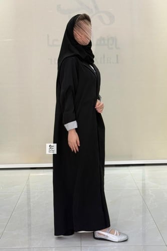 عبايه بليزررسمي بدون بطانه بقماش حرير ياباني لون ا...