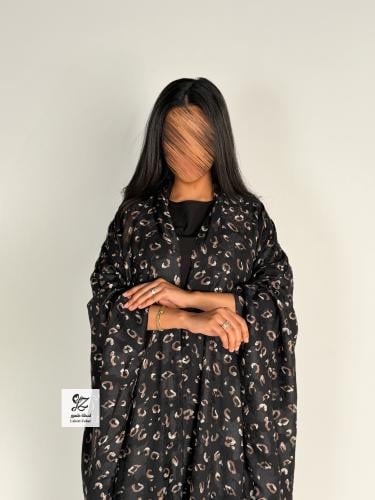 عبايه غروب بشت بقماش شيفون مشجر مع الطرحه