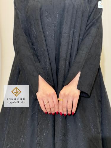 عبايه دبل كلوش حرير ياباني مشجر اسود