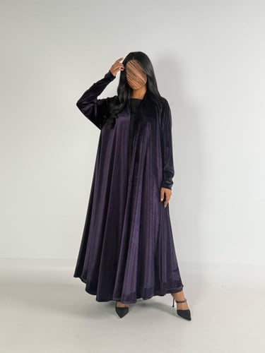 عبايه دبل كلوش بقماش مخمل ايطالي بكم ماسك لون موف