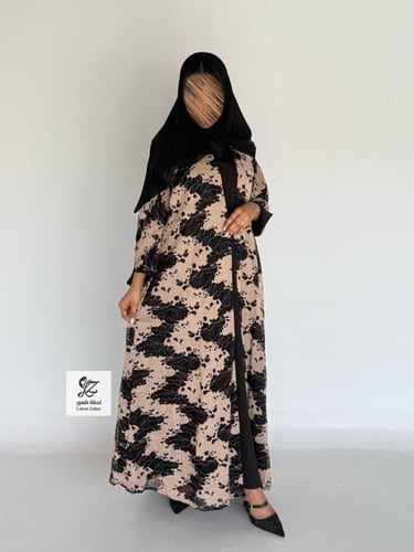 عبايه غيم كلوش بقماش دانتيل مشجر روسي