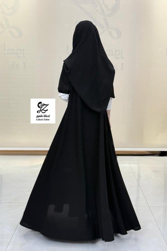 عبايه وسام دبل كلوش بقماش ملكي اسود بتدخيل تطريز