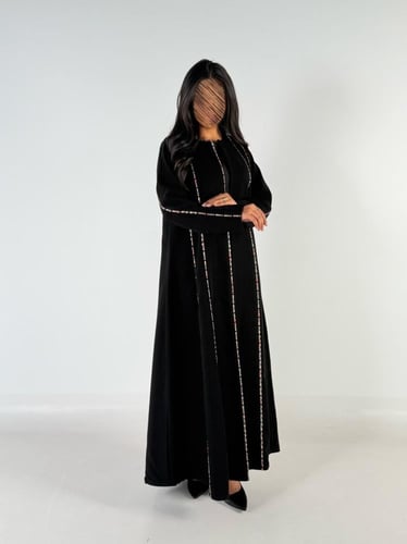 عبايه عروب قماش كريب اندنوسي اصلي بتطريز يدوي ناعم