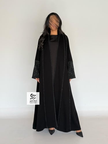 عبايه سمو كلوش بقماش كريب اندنوسي بتدخيل شيفون لمع...