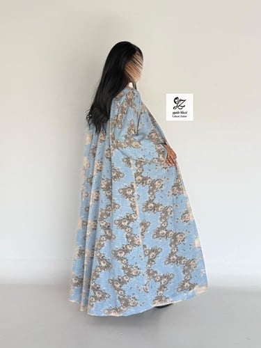 عبايه غيم كلوش بقماش دانتيل مشجر روسي