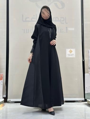 عبايه كلوش بقماش كريب الابداع بتدخيلات تفته روسي