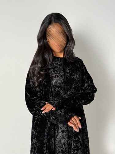 عبايه شوق نص كلوش بقماش مخمل ثلجي ناعم بفتحه اصبع...